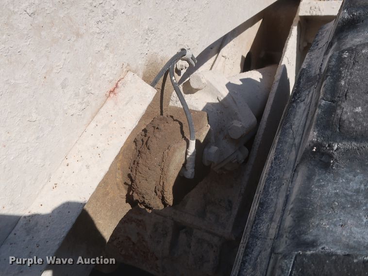 image for item DJ2251 1988 Caterpillar 950E  wheel loader