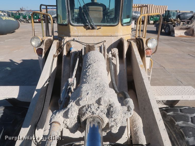 image for item DJ2251 1988 Caterpillar 950E  wheel loader