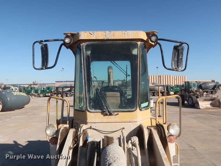 image for item DJ2251 1988 Caterpillar 950E  wheel loader