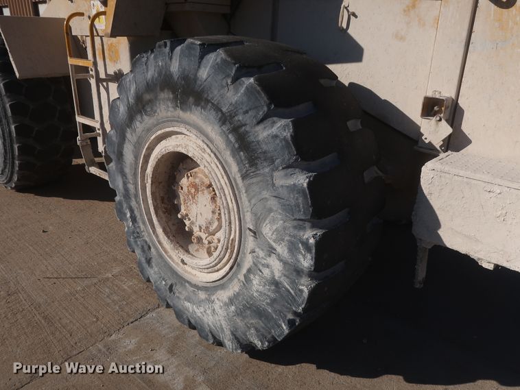 image for item DJ2251 1988 Caterpillar 950E  wheel loader