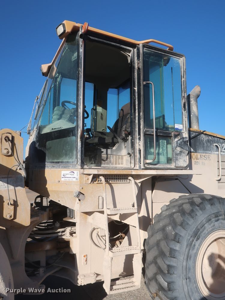 image for item DJ2252 1999 Caterpillar 928G  wheel loader