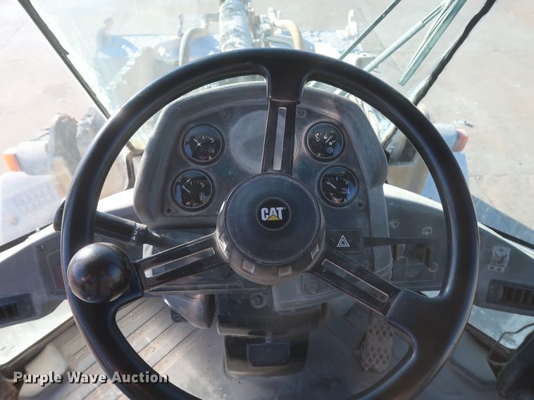 image for item DJ2252 1999 Caterpillar 928G  wheel loader