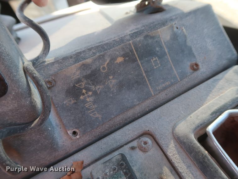 image for item DJ2252 1999 Caterpillar 928G  wheel loader