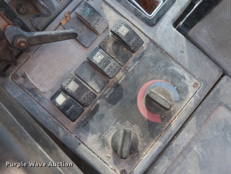 image for item DJ2252 1999 Caterpillar 928G  wheel loader