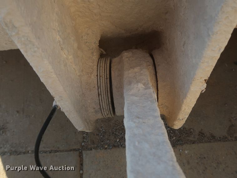 image for item DJ2252 1999 Caterpillar 928G  wheel loader