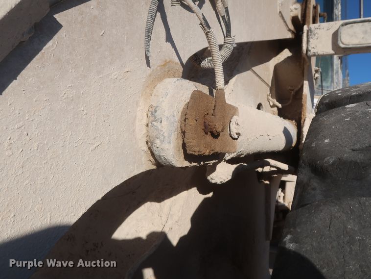 image for item DJ2252 1999 Caterpillar 928G  wheel loader