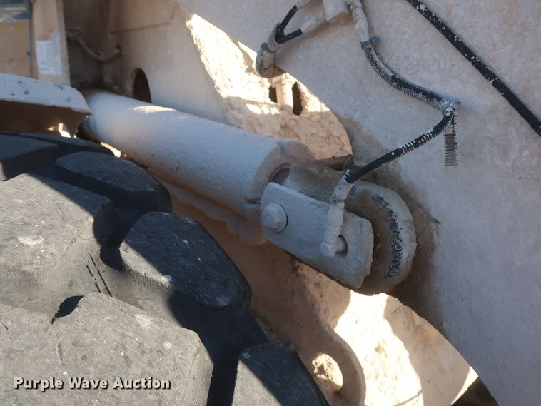 image for item DJ2252 1999 Caterpillar 928G  wheel loader