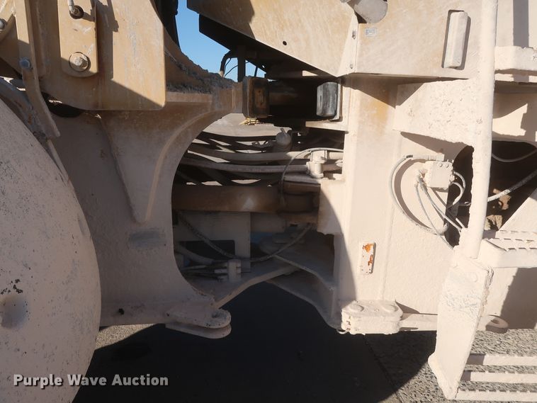 image for item DJ2252 1999 Caterpillar 928G  wheel loader