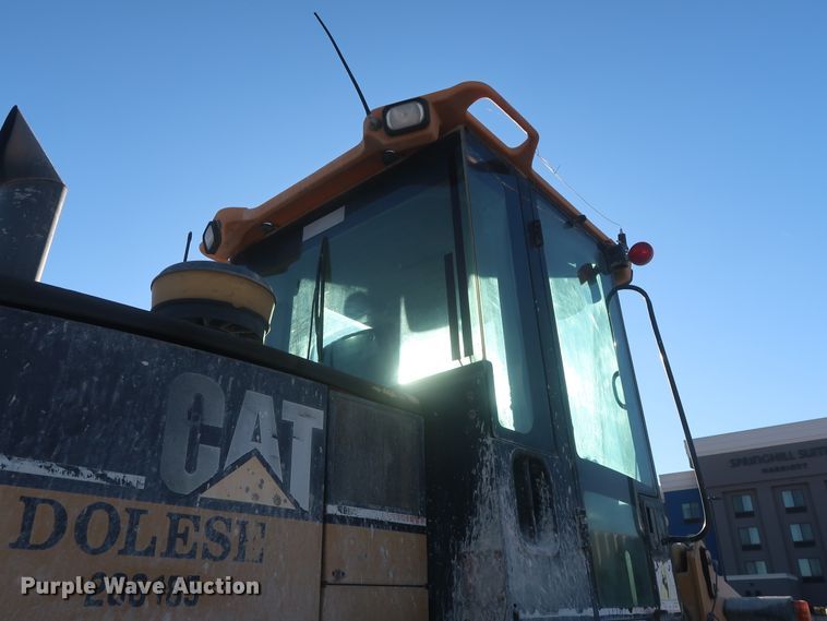 image for item DJ2252 1999 Caterpillar 928G  wheel loader