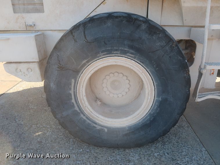 image for item DJ2252 1999 Caterpillar 928G  wheel loader