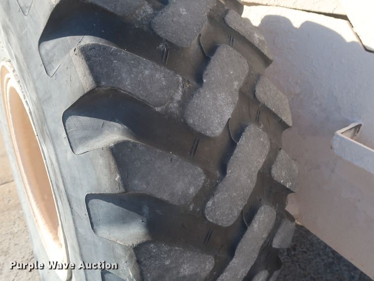 image for item DJ2252 1999 Caterpillar 928G  wheel loader