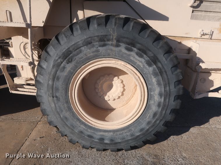 image for item DJ2252 1999 Caterpillar 928G  wheel loader