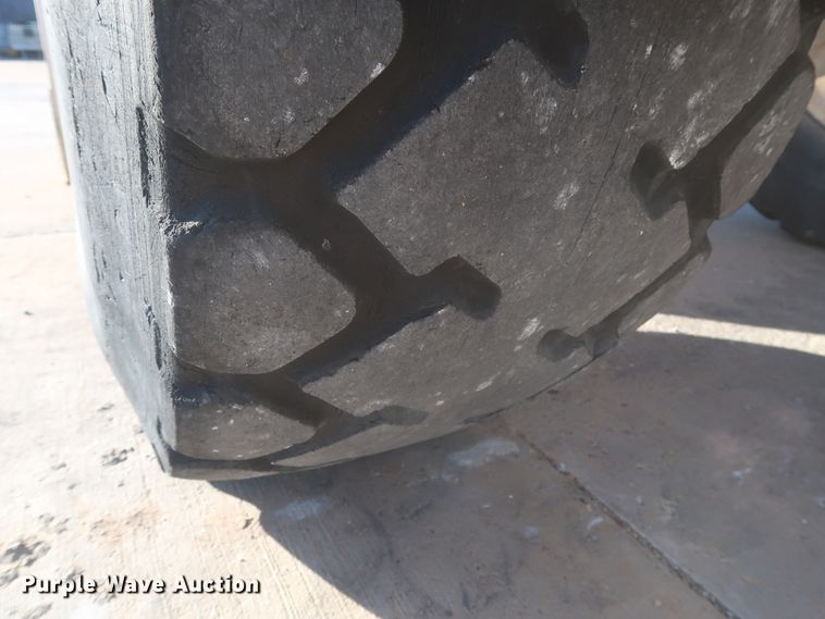 image for item DJ2252 1999 Caterpillar 928G  wheel loader