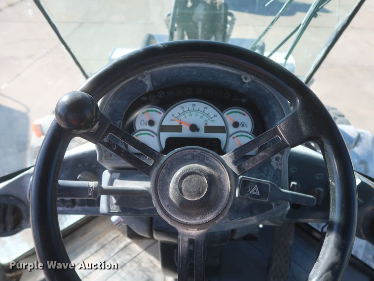 image for item DJ2253 2003 Caterpillar 924G  wheel loader