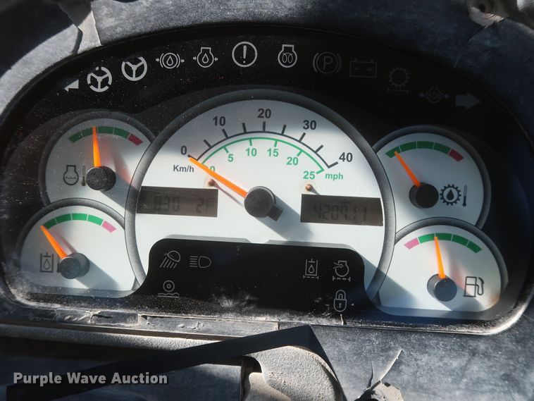 image for item DJ2253 2003 Caterpillar 924G  wheel loader