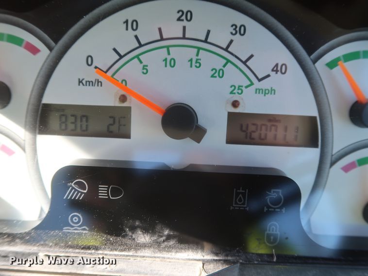 image for item DJ2253 2003 Caterpillar 924G  wheel loader