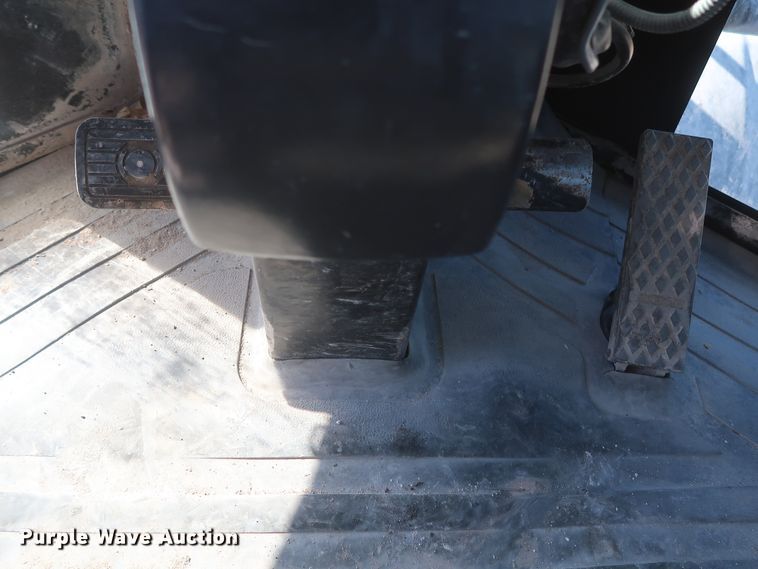 image for item DJ2253 2003 Caterpillar 924G  wheel loader