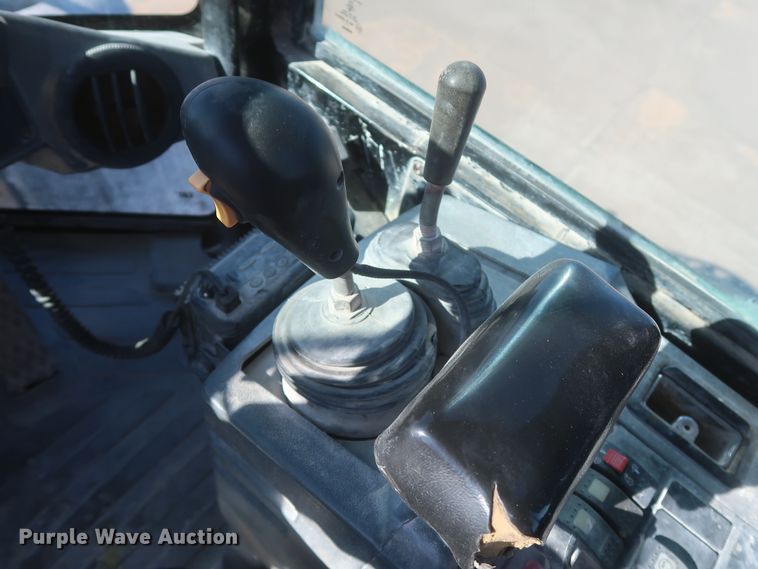 image for item DJ2253 2003 Caterpillar 924G  wheel loader