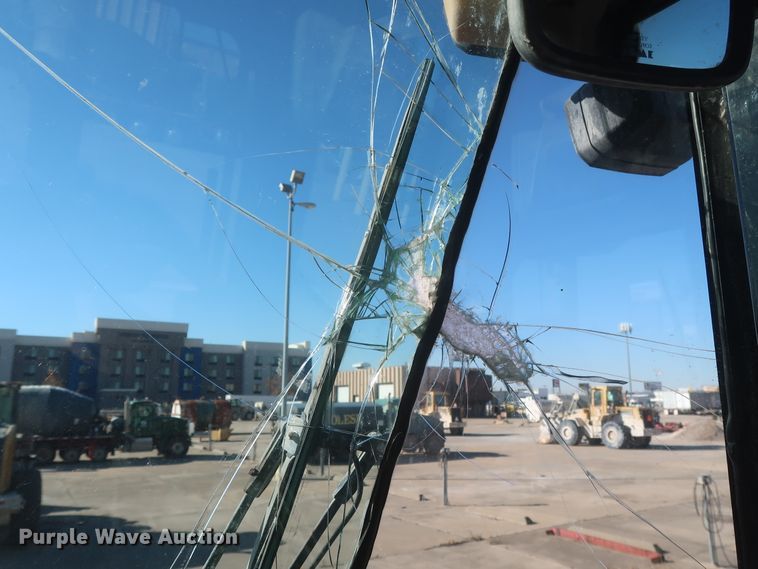 image for item DJ2253 2003 Caterpillar 924G  wheel loader