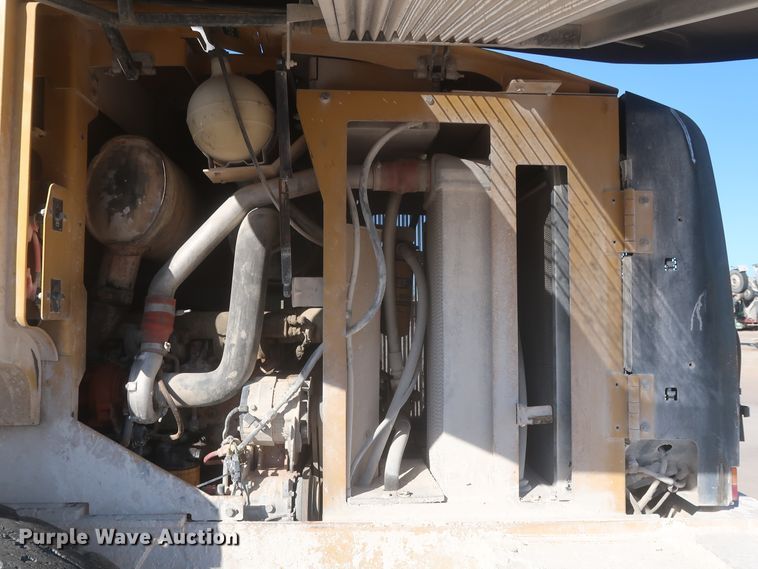 image for item DJ2253 2003 Caterpillar 924G  wheel loader