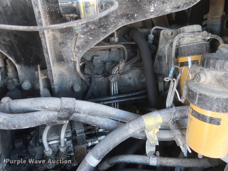 image for item DJ2253 2003 Caterpillar 924G  wheel loader