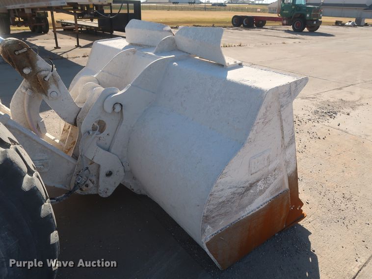 image for item DJ2253 2003 Caterpillar 924G  wheel loader