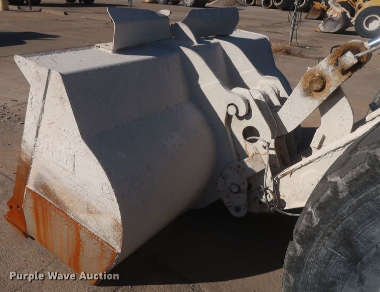 image for item DJ2253 2003 Caterpillar 924G  wheel loader