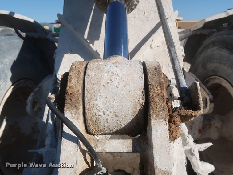 image for item DJ2253 2003 Caterpillar 924G  wheel loader