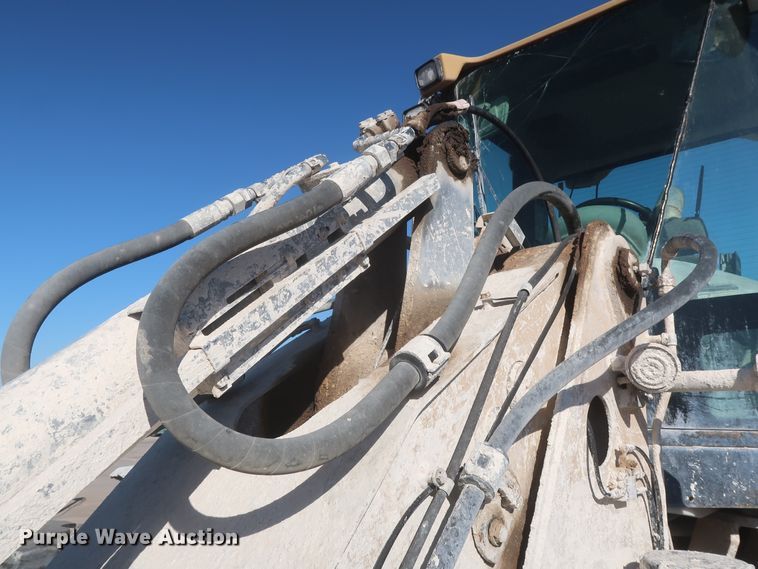 image for item DJ2253 2003 Caterpillar 924G  wheel loader