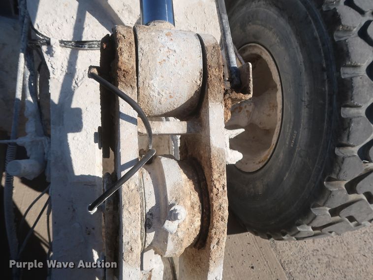 image for item DJ2253 2003 Caterpillar 924G  wheel loader