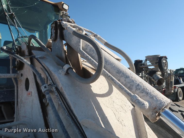 image for item DJ2253 2003 Caterpillar 924G  wheel loader