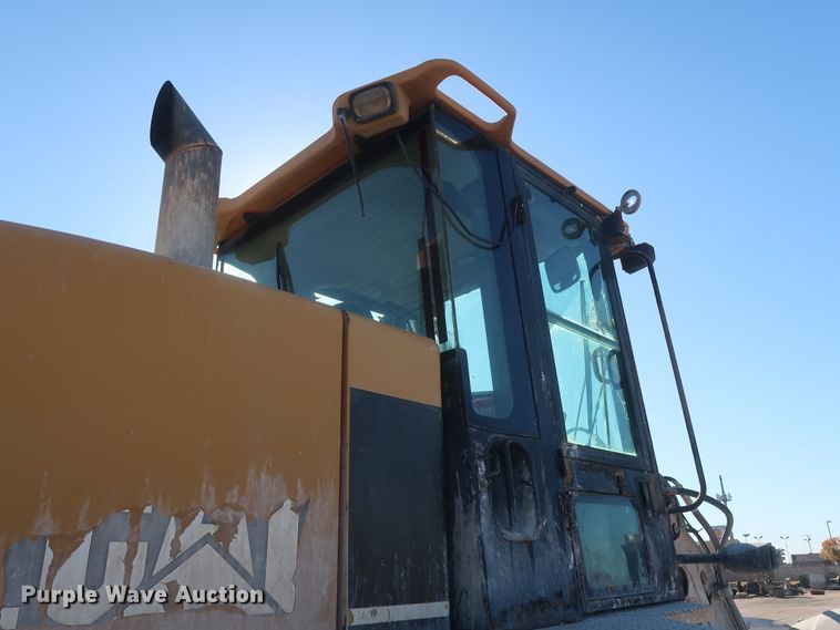 image for item DJ2253 2003 Caterpillar 924G  wheel loader