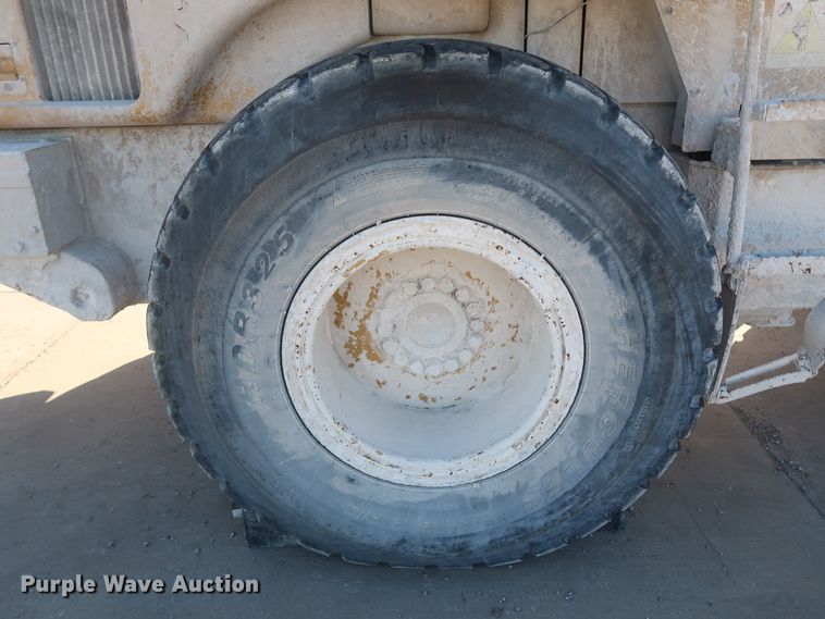 image for item DJ2253 2003 Caterpillar 924G  wheel loader