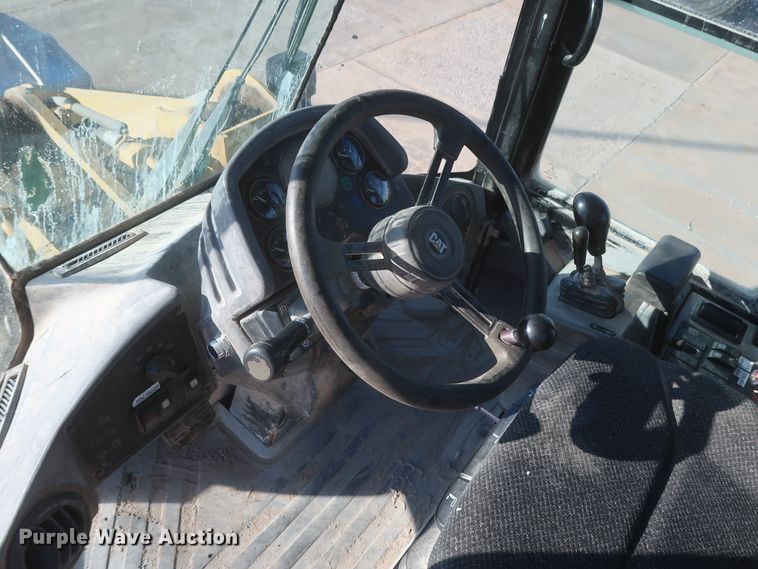 image for item DJ2254 2002 Caterpillar 938G  wheel loader