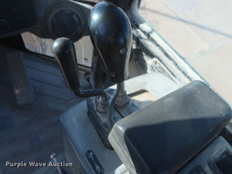 image for item DJ2254 2002 Caterpillar 938G  wheel loader