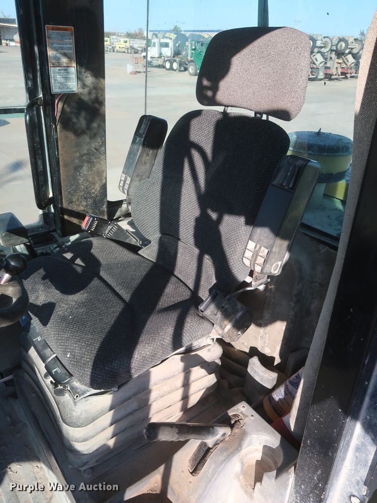 image for item DJ2254 2002 Caterpillar 938G  wheel loader