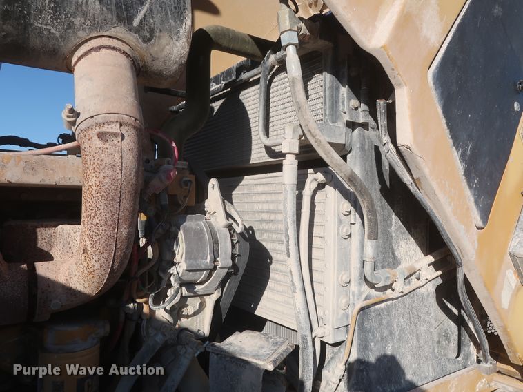 image for item DJ2254 2002 Caterpillar 938G  wheel loader