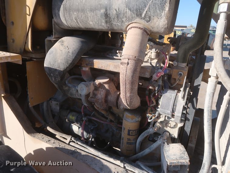 image for item DJ2254 2002 Caterpillar 938G  wheel loader