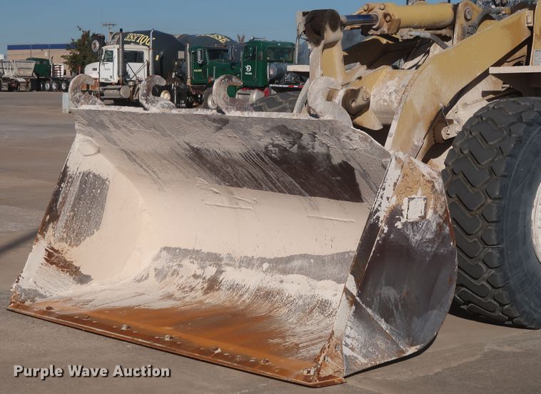 image for item DJ2254 2002 Caterpillar 938G  wheel loader