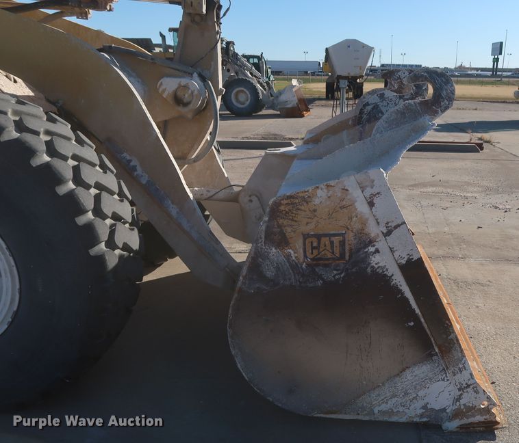image for item DJ2254 2002 Caterpillar 938G  wheel loader