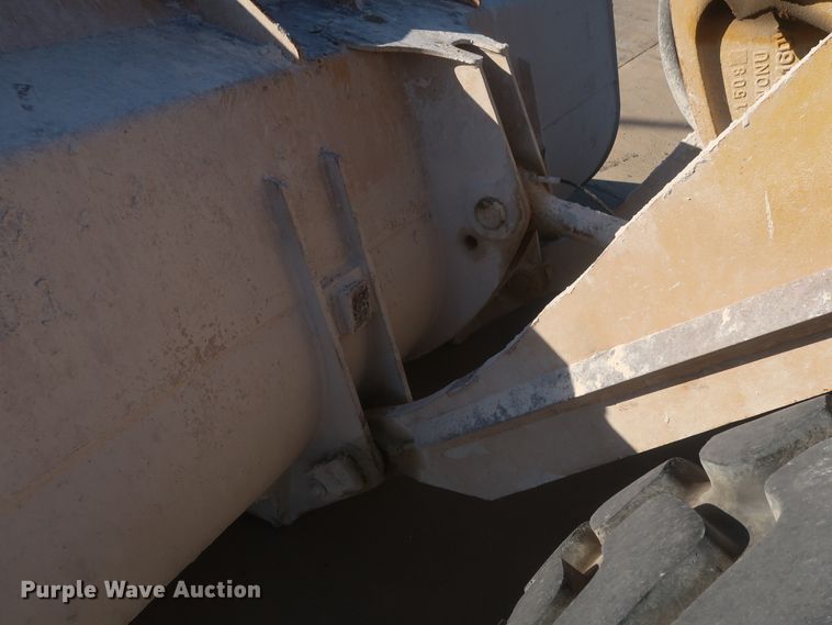 image for item DJ2254 2002 Caterpillar 938G  wheel loader