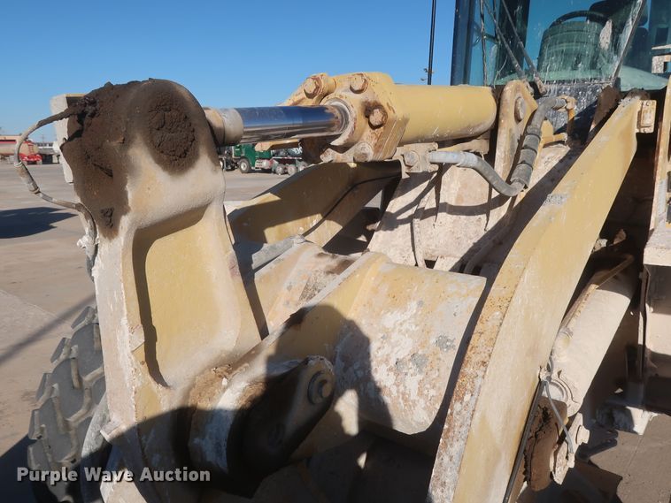 image for item DJ2254 2002 Caterpillar 938G  wheel loader