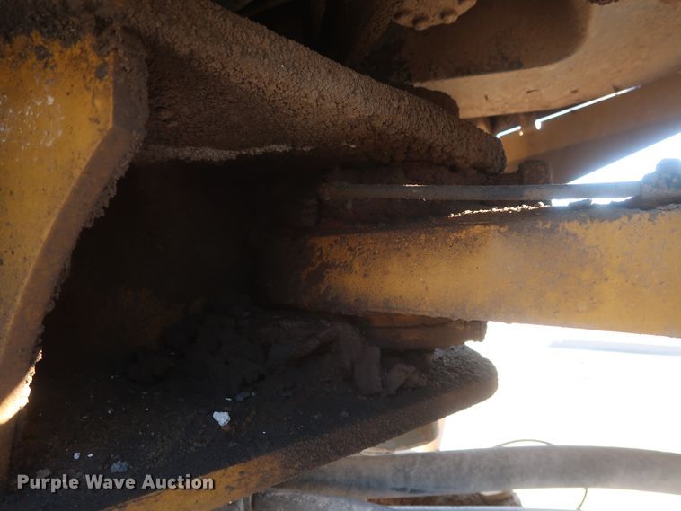 image for item DJ2254 2002 Caterpillar 938G  wheel loader
