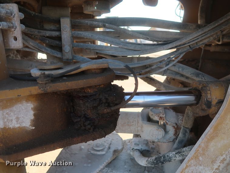 image for item DJ2254 2002 Caterpillar 938G  wheel loader