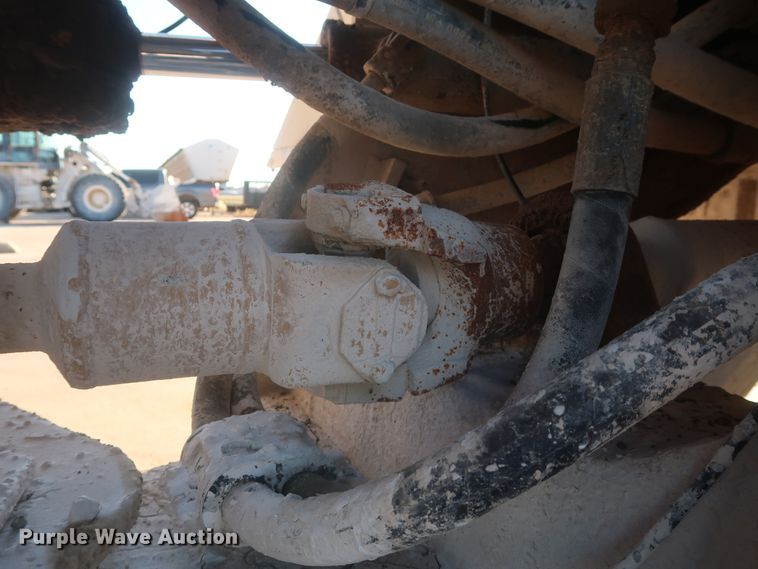 image for item DJ2254 2002 Caterpillar 938G  wheel loader