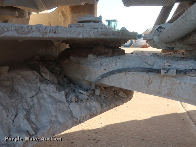 image for item DJ2254 2002 Caterpillar 938G  wheel loader