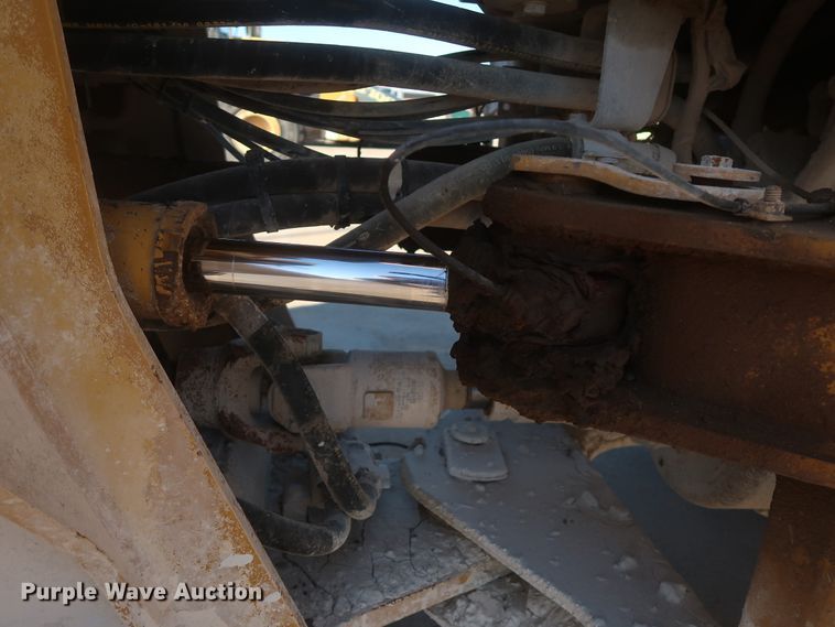 image for item DJ2254 2002 Caterpillar 938G  wheel loader