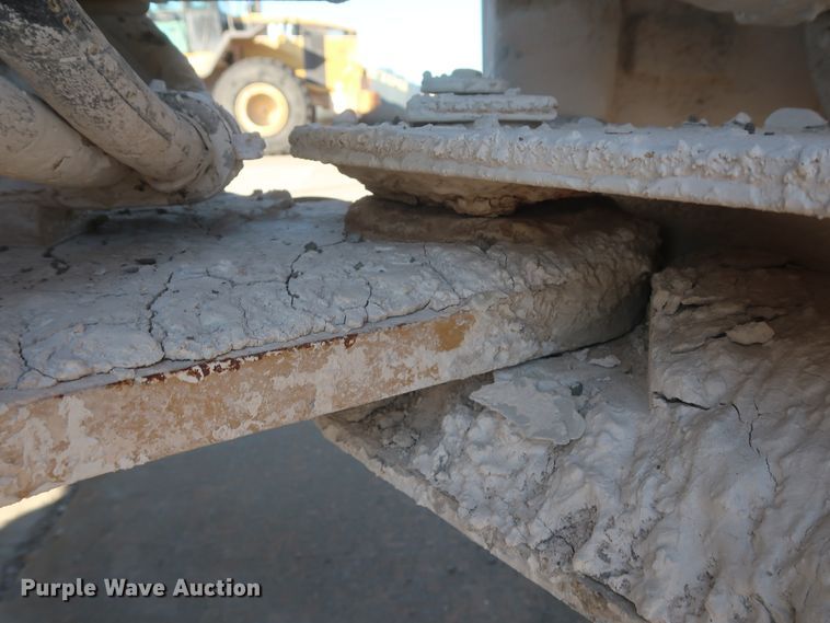 image for item DJ2254 2002 Caterpillar 938G  wheel loader