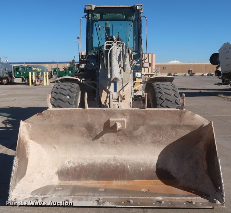 image for item DJ2255 2004 Caterpillar 924G  wheel loader