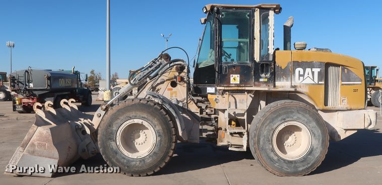 image for item DJ2255 2004 Caterpillar 924G  wheel loader